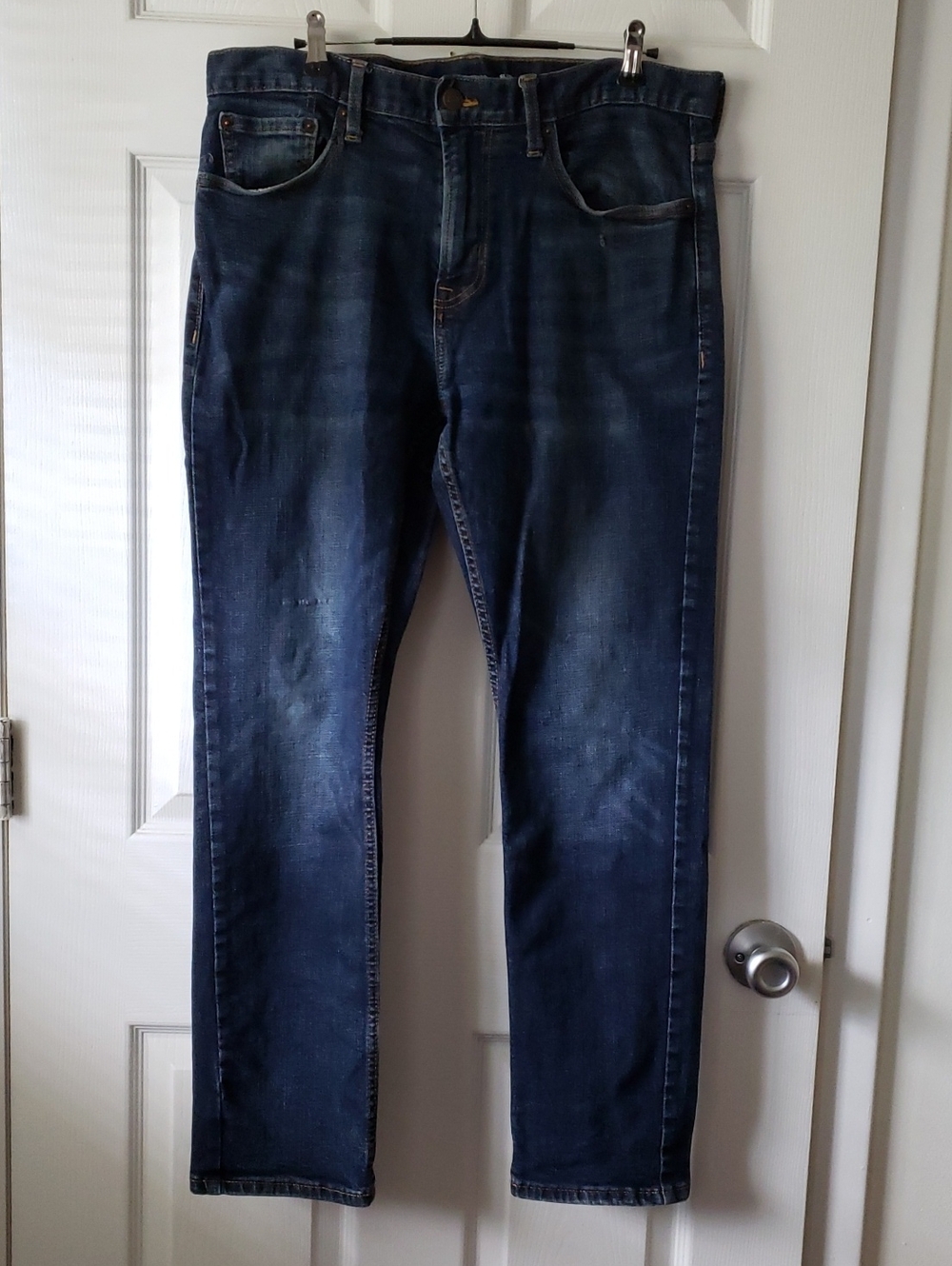 Old Navy Men's Indigo Straight Jeans